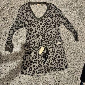 Hem & Thread Gray Leopard Pajama Set